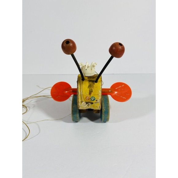 Vintage 1958 Fisher Price Queen Buzzy Bee Wooden Children's Pull Toy Made In USA - Picture 3 of 8